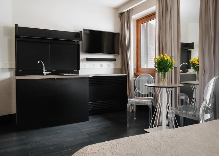 Unica 4* Rome