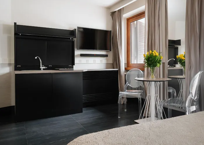 Unica 4* Rome